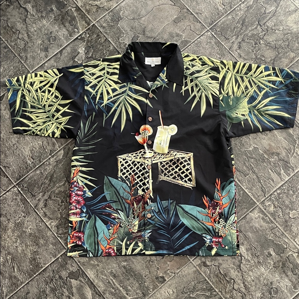 BILL BLASS Tropical Men's Short Sleeve Button-up Shirt Holiday Maximalism Preppy